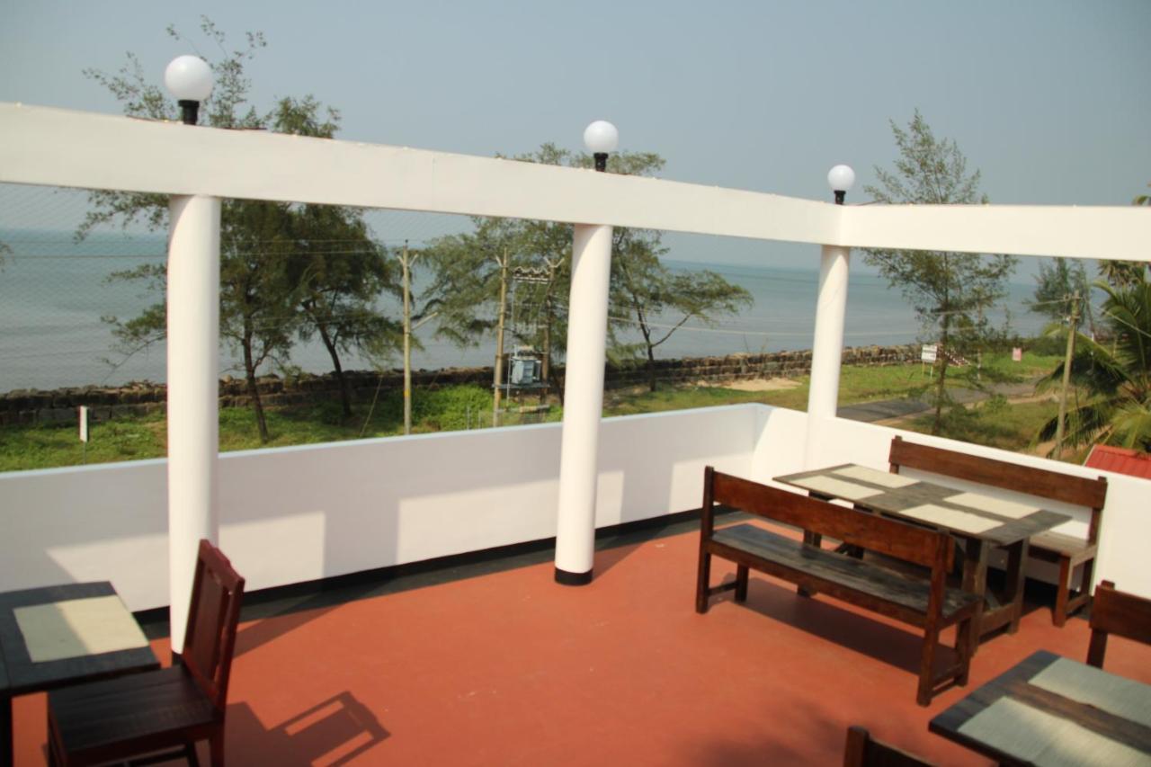 Petit Elephant Cherai Beach Ngoại thất bức ảnh